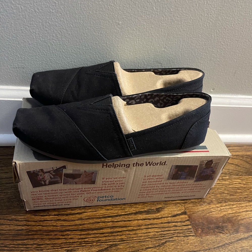Almost new Bob’s from Skechers size 9